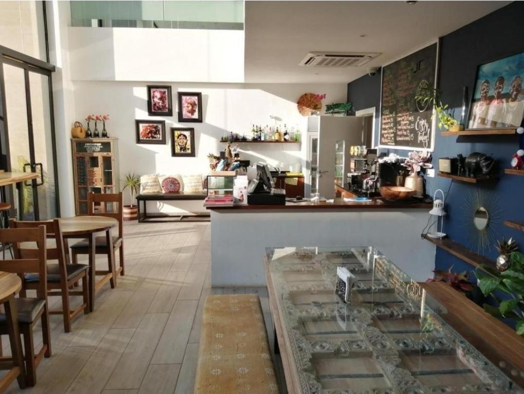 The Gallery Luxury Suites Cpg Oost-Legon Buitenkant foto