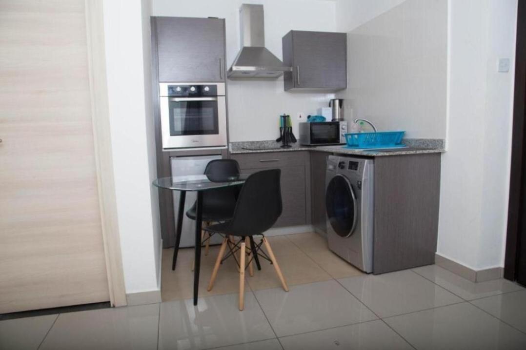 The Gallery Luxury Suites Cpg Oost-Legon Buitenkant foto